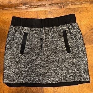UEC LOFT Marled Black/Gray Wool Mini Skirt Size Small(Petite)